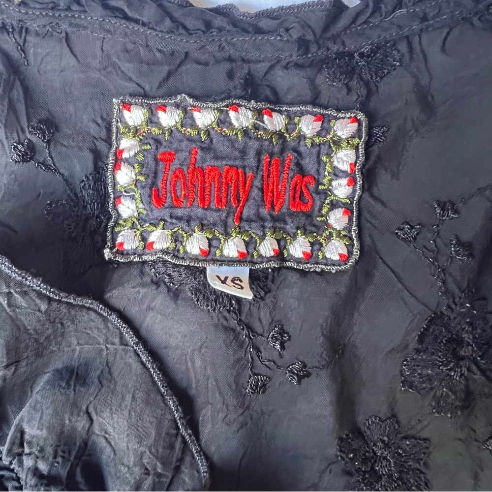Johnny Was Black Dress Crinkled Full Black Embroidered Flowers Size XS Midi Cute - Picture 4 of 6